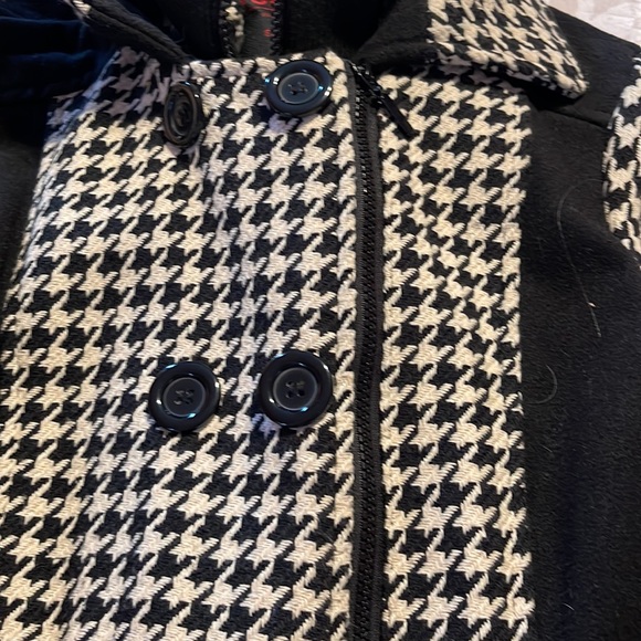 Beautiful woman’s houndstooth black and white coat. Size L. - Picture 6 of 12